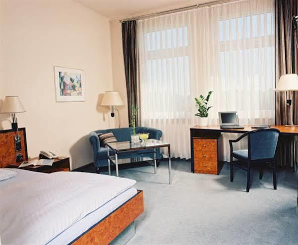 Hotel Arkadia Friedrichsdorf Exterior photo